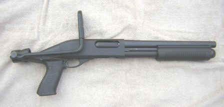 Point Man Recon SPECOPS (Remington 870 with 12.5 inch barrel and folding stock).JPG (25257 bytes)